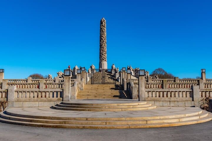 Oslo Vigeland Park Alien Threat Exploration Game — Self-Guided Sculpture Quest photo 4
