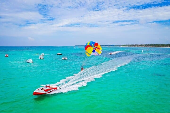 Parasailing in Bavaro: Bird's‑Eye Views Over Punta Cana’s Coral Coast