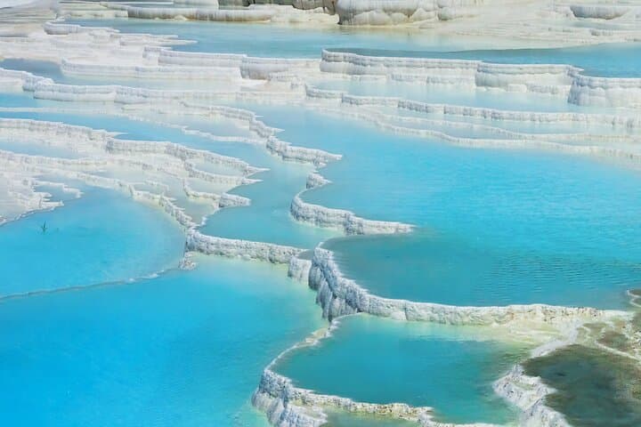 Paragliding Over Pamukkale’s Travertines: Tandem Flights Above Turkey’s White Terraces photo 6