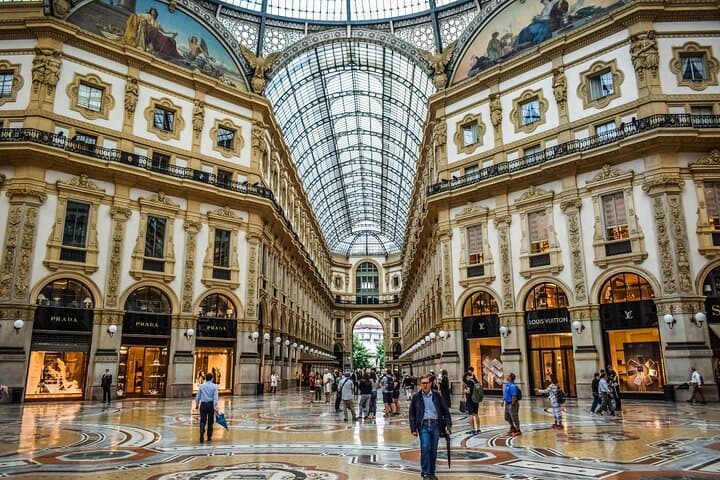 Escape Tour Milan: Self-Guided City Game to Find the Secret Exit photo 4