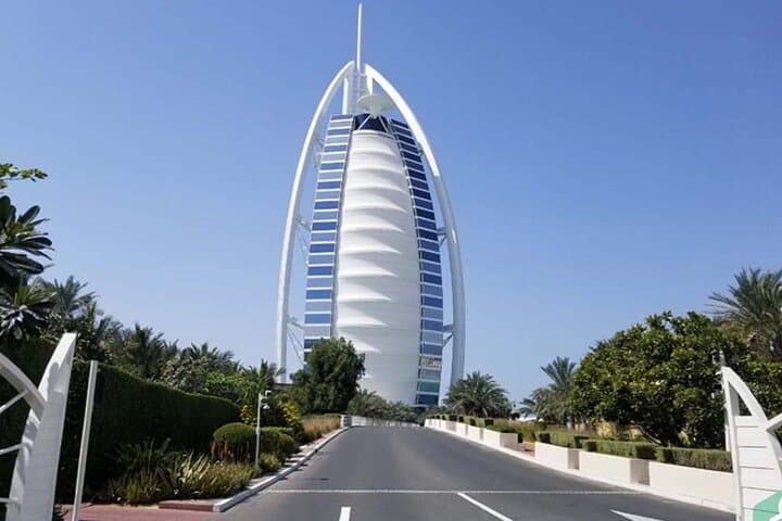Inside Burj Al Arab: Guided Tour of Dubai’s Iconic Sail Hotel photo 2