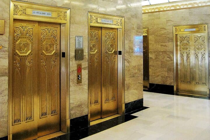 Chicago Art Deco Walking Tour: Riverfront Skyscraper Lobbies & History photo 2