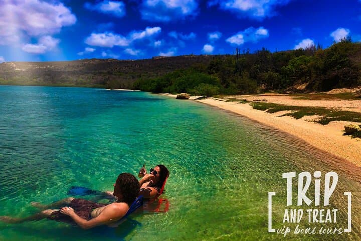 Private Boat Trip in Curaçao: 3- or 4-Hour Snorkel, Swim & Board in Spanish Waters photo 5