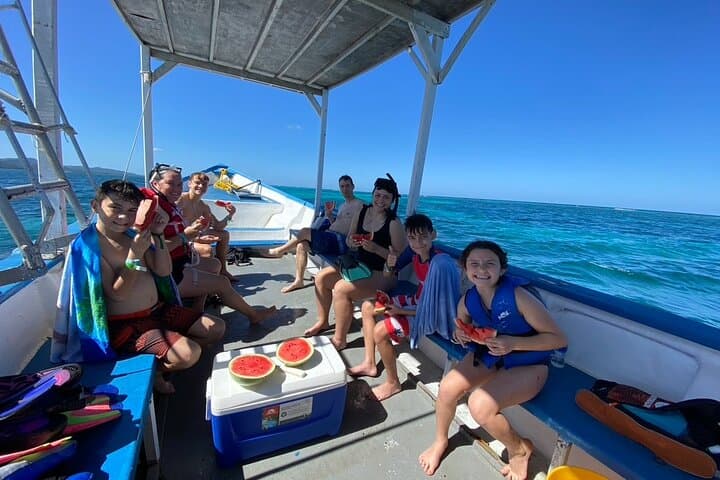Roatan 3-Stop Snorkel Adventure: Starfish, Blue Channel & Shipwreck photo 4