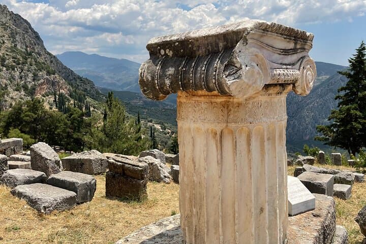 Delphi & Meteora: 2-Day Private Tour from Athens to Ancient Oracles and Cliffside Monasteries photo 2