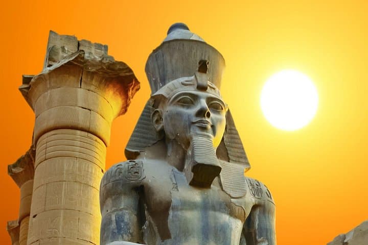 Nile Cruise Aswan to Luxor: 3-Night Cruise with Temple Tours & Sunrise Balloon photo 4