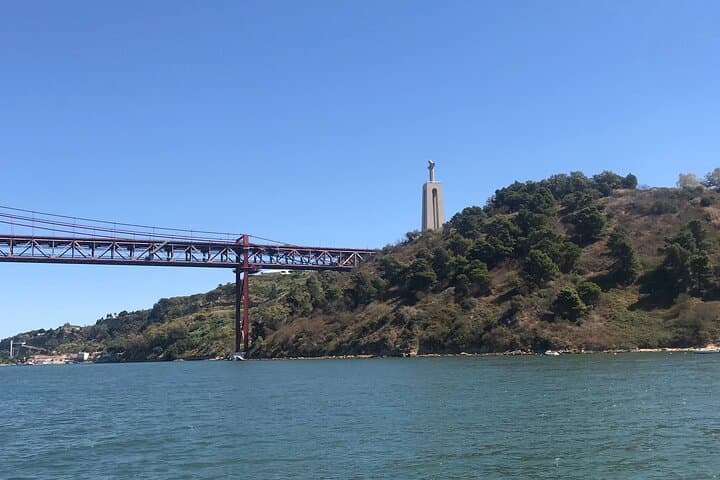 Private Lisbon Sailing Tour: 2-Hour Daytime, Sunset & Night Cruises on the Tagus photo 4