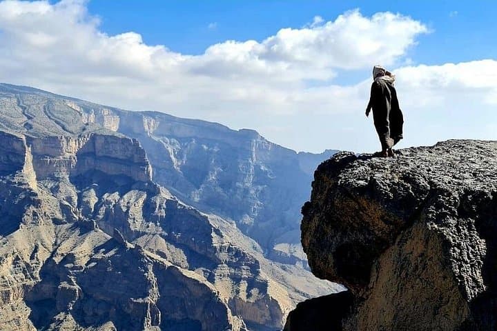 Full-Day Private Tour to Nizwa and Jebel Shams from Muscat — Forts, Wadis & Oman’s High Summit photo 3