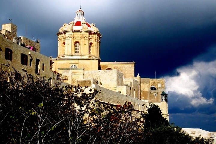 Full-Day Malta Private Sightseeing Tour: Mdina, Dingli Cliffs, Ħaġar Qim & Marsaxlokk photo 4