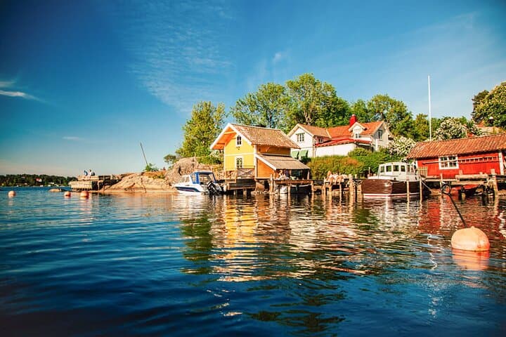 Paddle Around Vaxholm: Archipelago Kayak Day with Fika photo 4