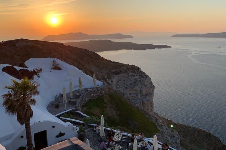 Private Santorini Half-Day Highlights: Oia, Imerovigli & Sunset Tour photo 3