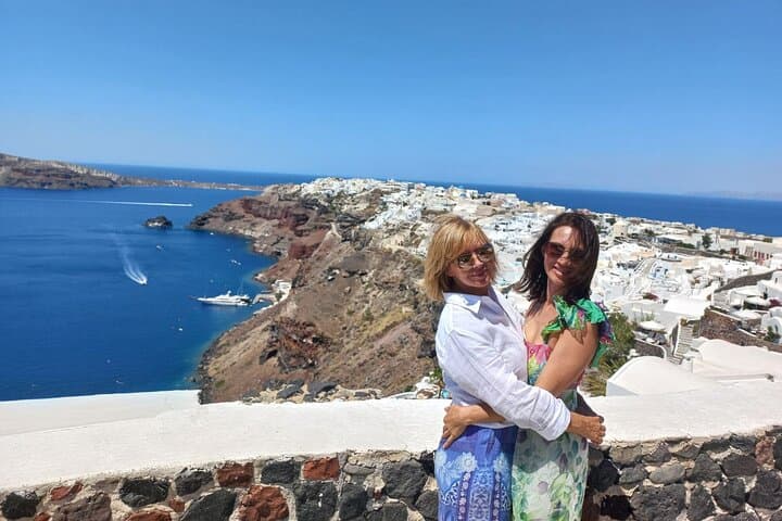 Private Santorini Half-Day Highlights: Oia, Imerovigli & Sunset Tour photo 6