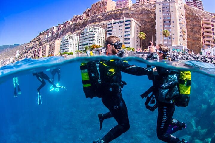 Scuba Diving Baptism in Santa Cruz Tenerife — Radazul Beginner Dive to 6m photo 2