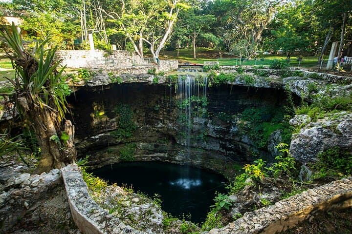 Chichén Itzá and Cenote: Full-Day Cultural Tour from Playa del Carmen