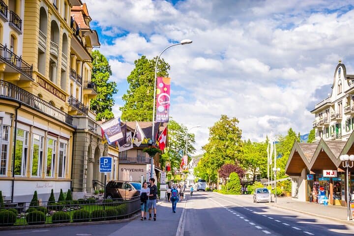 Interlaken Private Walking Tour & Harder Kulm Excursion (3 hours)