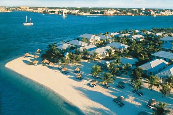 Miami to Fort Lauderdale and Palm Beach Day Tour — Beaches, Lion Country Safari & Flagler Museum