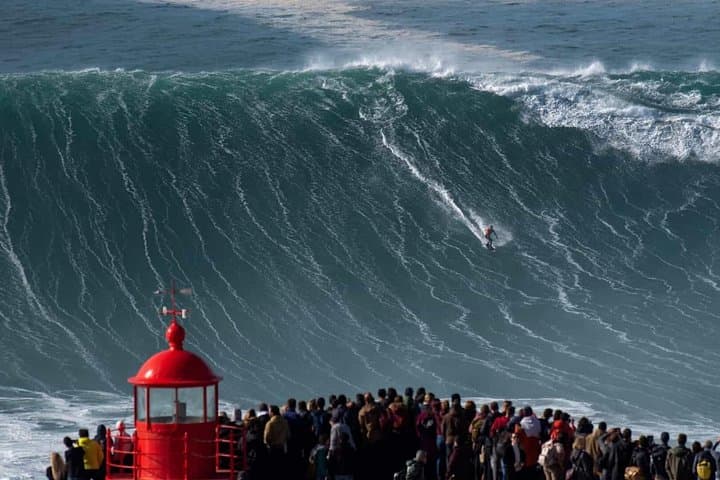 Half-Day Private Tour to Nazaré: Giant Waves, Beach Culture & Seafood photo 1