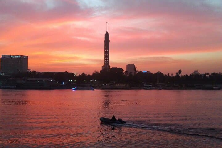 El-Moez Street to Cairo Tower: Dinner and Sunset Panorama in Historic Cairo