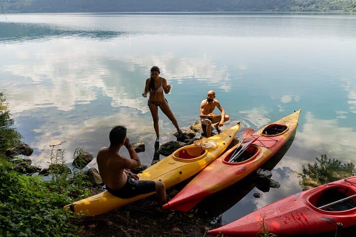 Castel Gandolfo Kayak Tour — Lake Albano Kayaking with Wine & Food Tasting photo 3