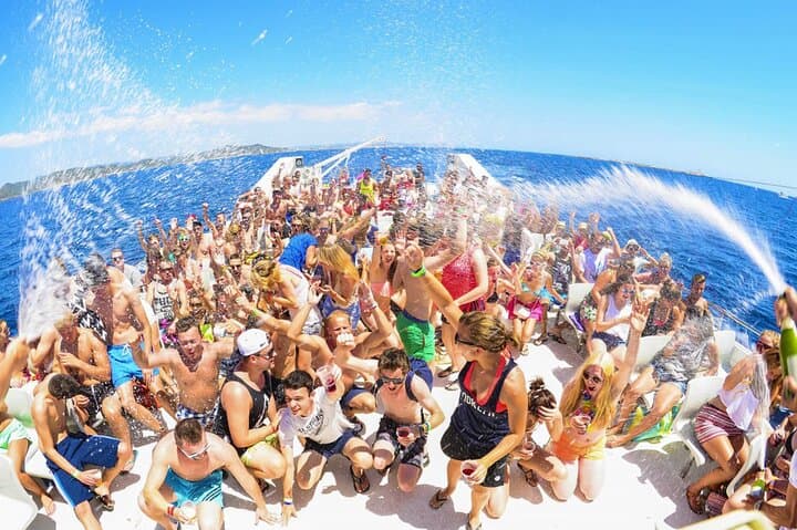 All-Day Saona Island Party: Catamaran Tour to Bayahibe & Natural Pool photo 6