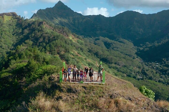 Moorea Safari 4x4 Tour: Belvedere, Magic Mountain & Waterfall Adventure photo 4
