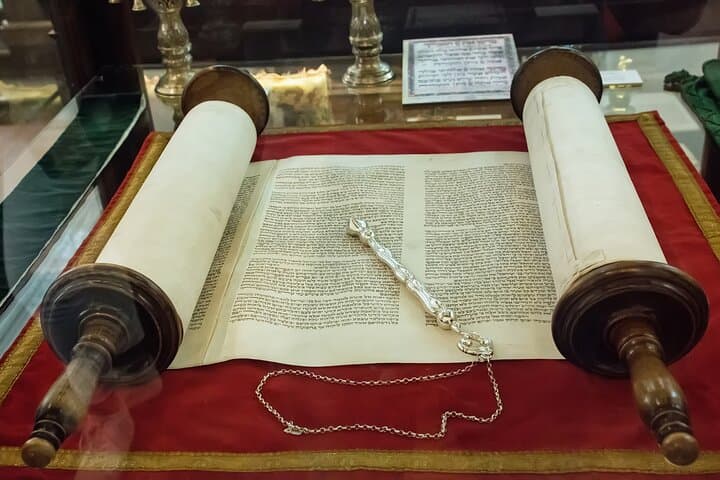 Walking Josefov: Private Tour of Prague’s Synagogues, Cemetery & Jewish Museum photo 2