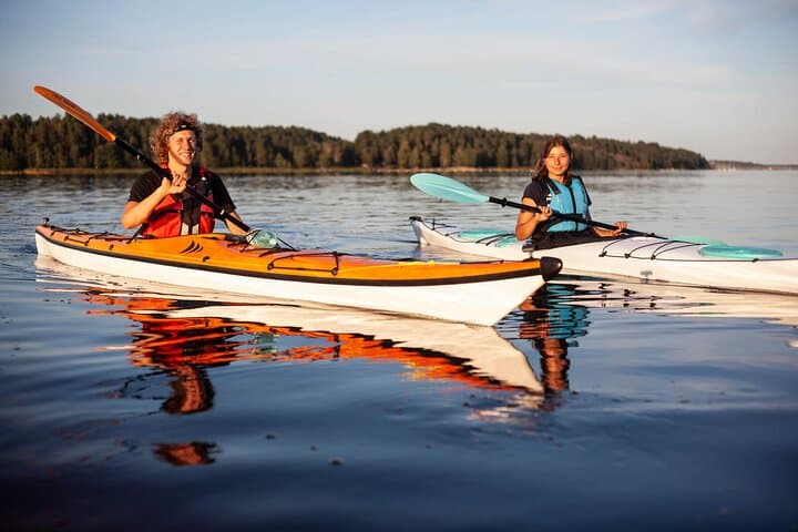 Family Kayaking in Stockholm Archipelago — Bogesund Nature Reserve Private Tour photo 4