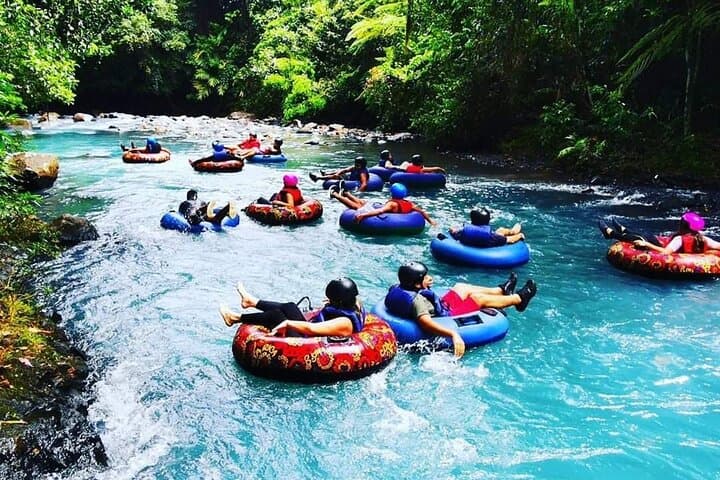 Blue River Zipline, Tubing & Sloth Encounter in Bijagua (Tenorio Day Trip)