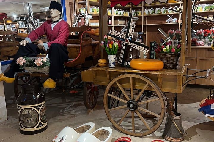 Zaanse Schans, Volendam & Marken: Private Day Tour from Amsterdam photo 5