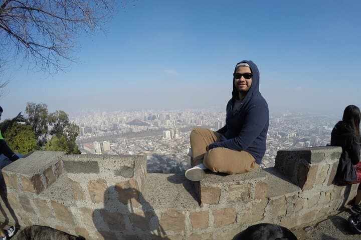 Viña del Mar & Valparaíso Day Trip from Santiago — Coastal Culture and Colorful Hills photo 4