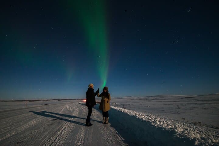 Northern Lights Hunt from Alta Cruise Harbor — Aurora Chase & Science Briefing photo 4