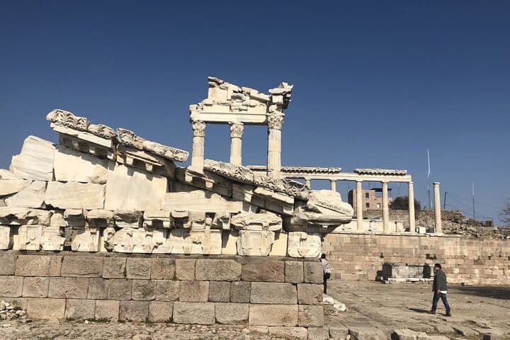 Explore Ancient Pergamon: Private Day Trip from Istanbul with Flights photo 5