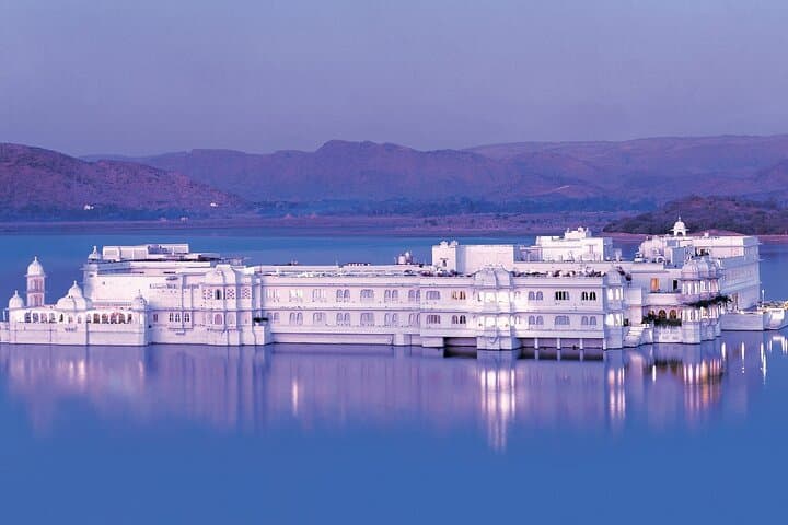 8-Day Private Luxury Tour: Taj Mahal & Royal Palaces of India