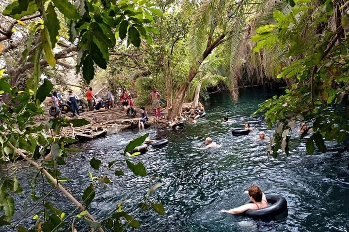 Materuni Waterfalls Full-Day Hike & Coffee Making Tour from Moshi