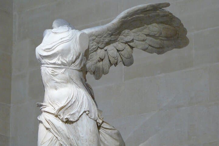 Louvre Museum Private Family Tour & Da Vinci Treasure Hunt photo 4