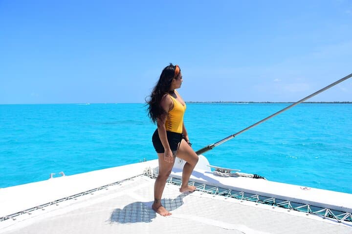 Catamaran to Isla Mujeres: Snorkel, Open Bar & Beach Club from Cancun photo 4
