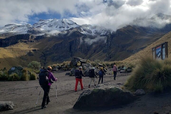 Hike Iztaccíhuatl from Puebla: Day Hike in Izta-Popo National Park photo 3