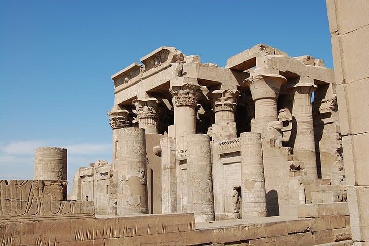 Nile Cruise Luxor to Aswan — 4-Day River Voyage Through Ancient Egypt photo 5