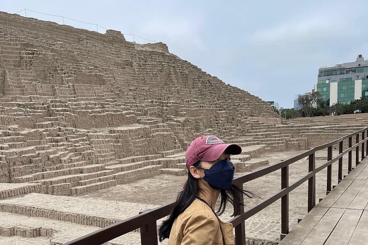 Ride Miraflores: Private Bike Tour & Huaca Pucllana Cycling Experience photo 4