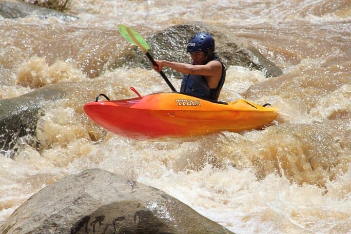 Full-Day Mae Taeng Whitewater Kayaking — 10 km Adventure from Chiang Mai photo 3