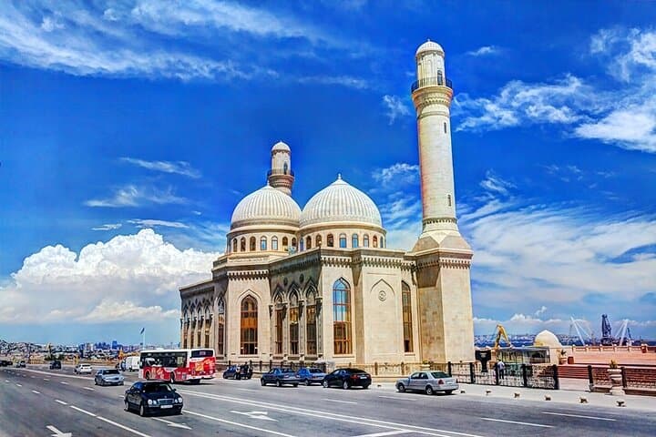 Full-Day Baku Sightseeing Tour: Gobustan Petroglyphs, Yanardag & Ateshgah photo 5