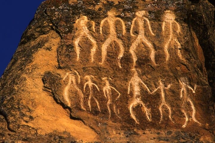 Gobustan and Absheron Peninsula Day Trip from Baku: Mud Volcanoes, Rock Art & Fire Temples photo 6