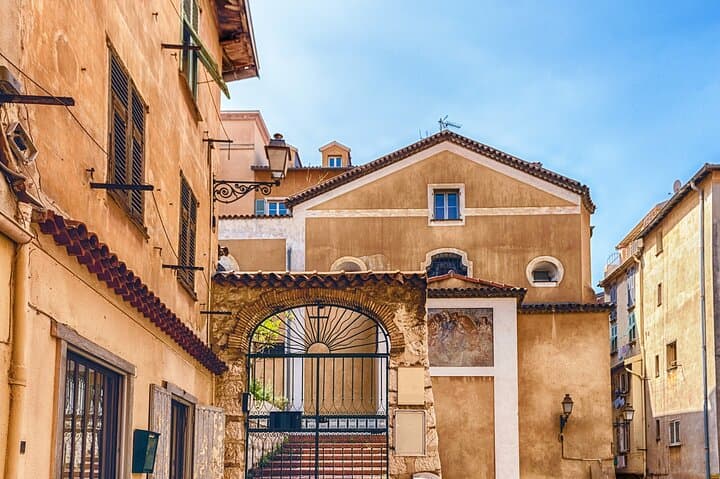 Self-Guided Scavenger Hunt in Nice: Explore Vieux Nice & Promenade des Anglais photo 3