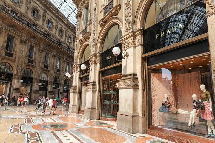 Milan Diamond Heist: Self-Guided Fashion Mystery Walking Game
