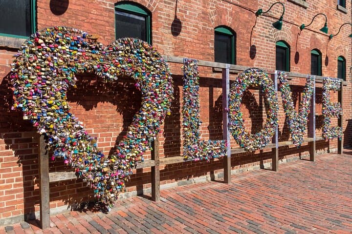Toronto Distillery District Whisky Exploration Game & Ghost Walk photo 5