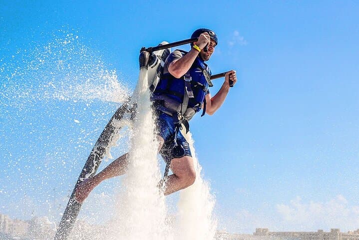 Jetpack Over Nichupté Lagoon: Hoverboard Flight Experience in Cancún photo 5