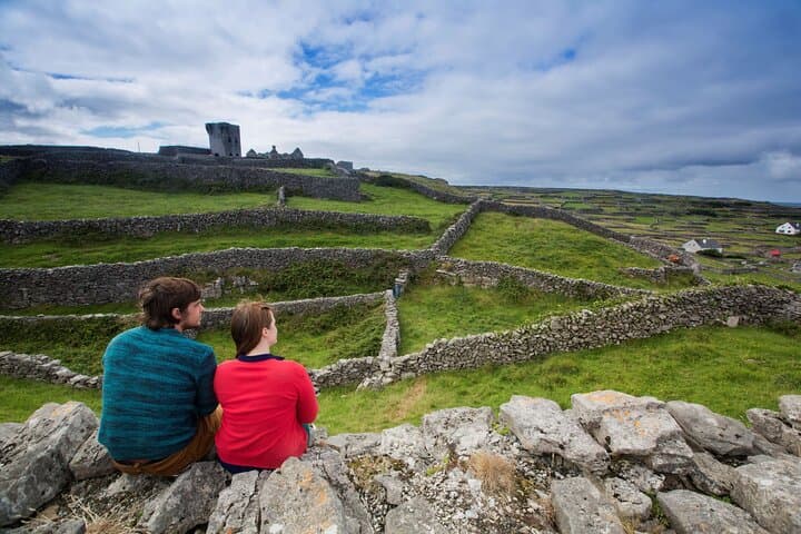 Private Cultural Tour of Inisheer: Horse-and-Trap, Lunch & Island History photo 6