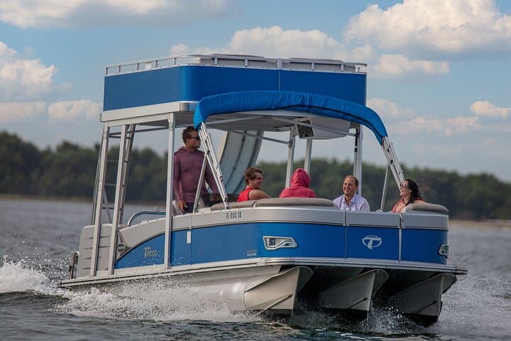 Explore Clearwater Beach by Private Boating: Dolphin Watching and Island Hopping Adventure photo 3