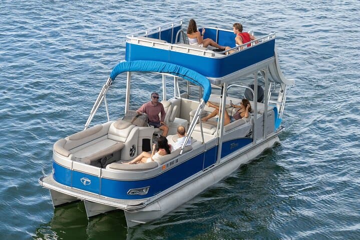 Explore Clearwater Beach by Private Boating: Dolphin Watching and Island Hopping Adventure photo 5