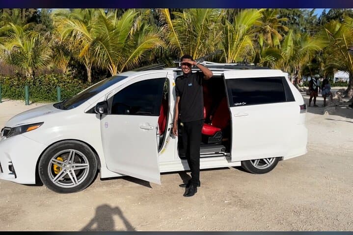 Private Round-Trip Transfer from Santo Domingo Airport to Punta Cana — Door-to-Door Comfort